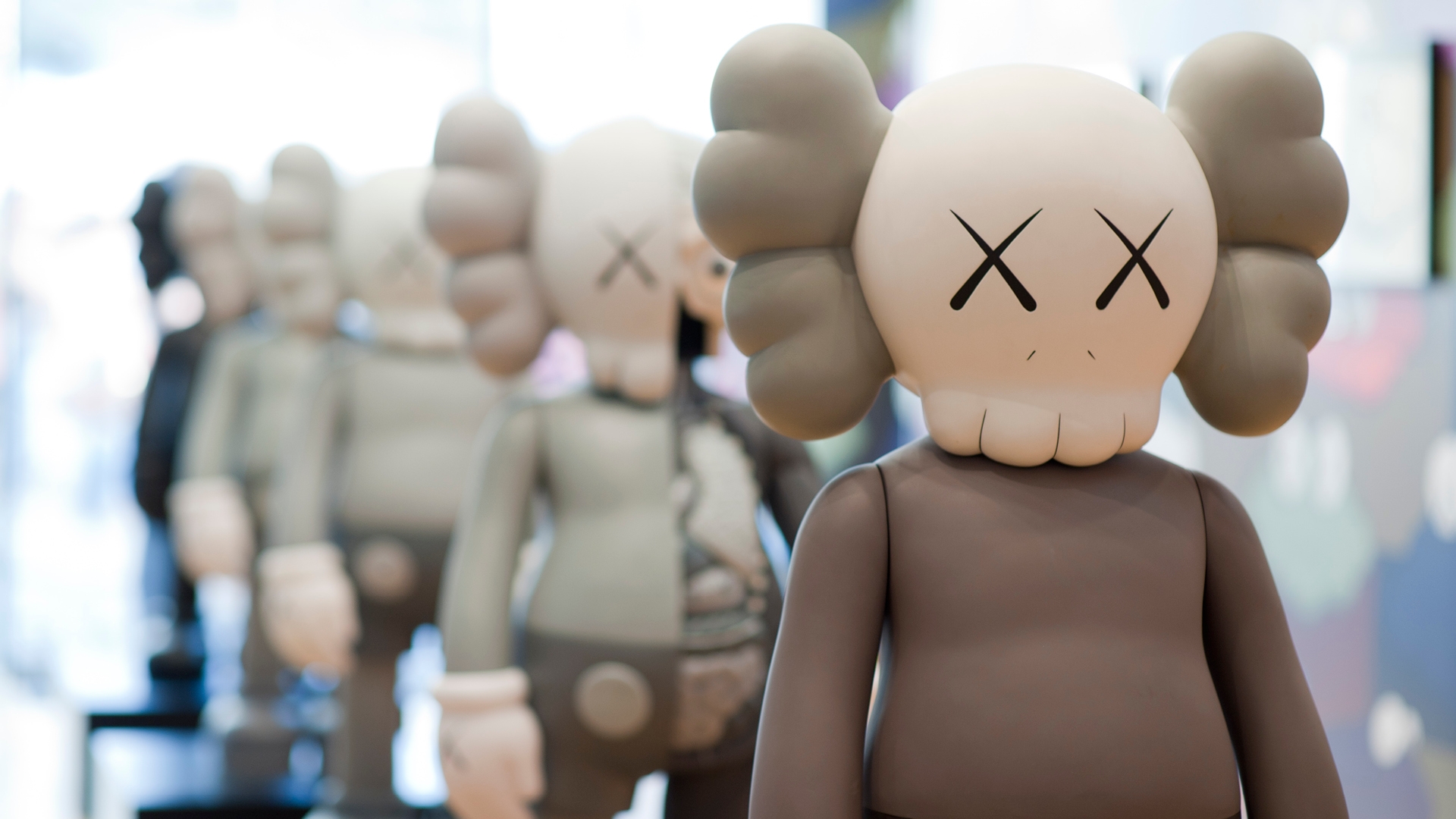 KAWS: PASSING THROUGH